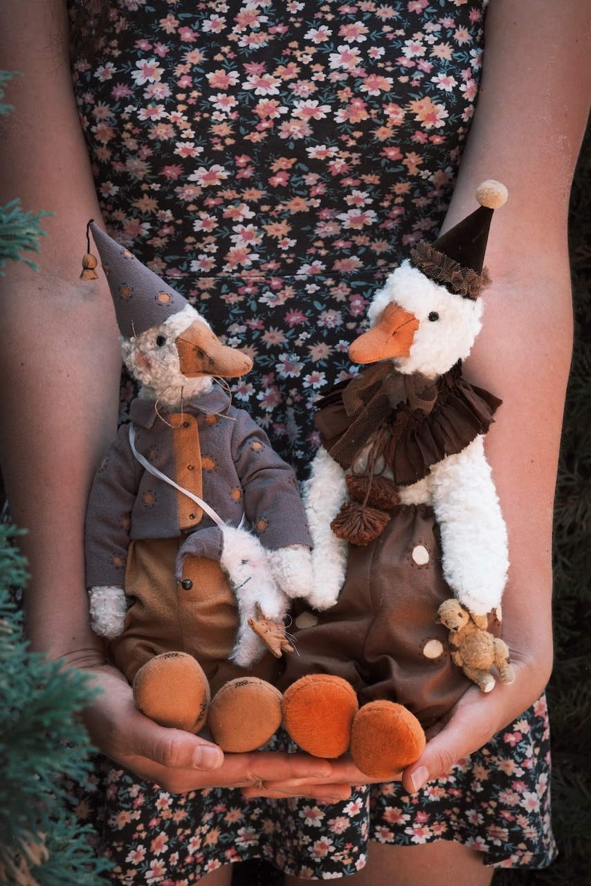 Gnome dolls in hands